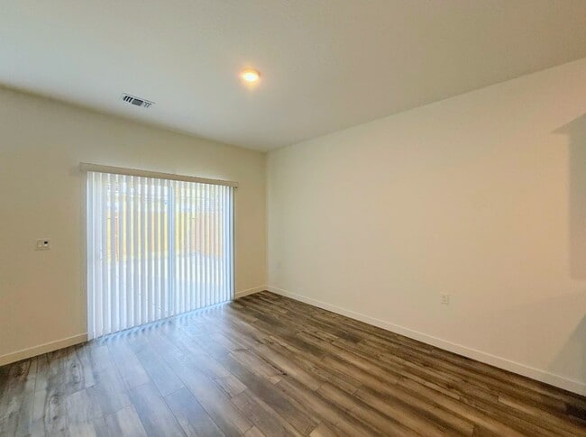 Foto del edificio - 4639 Sami Jo Dr