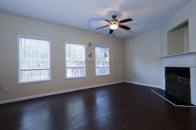 Foto del edificio - Move in before November 30th and get $100 ...