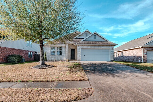 Foto del edificio - 8515 Holly Spring Ln