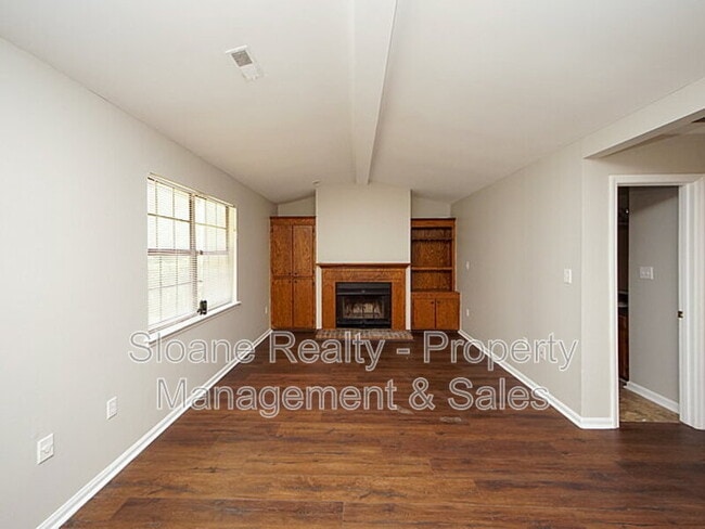 Building Photo - 7616 Valleyview Cir