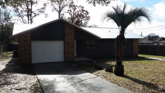 Building Photo - 38 Teak Run