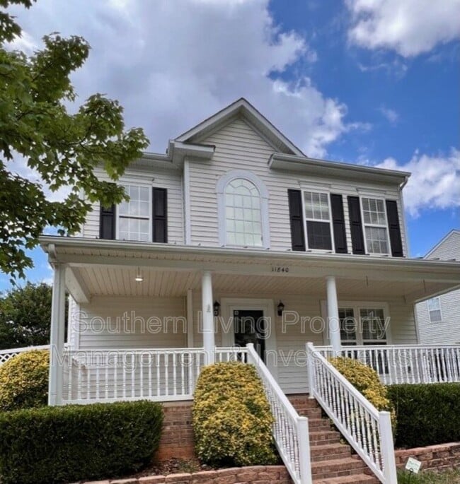 Building Photo - 11840 Royal Castle Ct