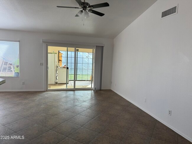 Building Photo - 1319 W Michelle Dr