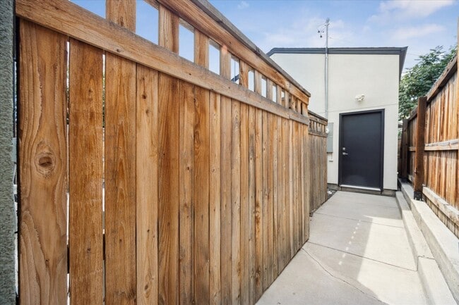 Photo - Upscale rear unit in the heart of Denver! House