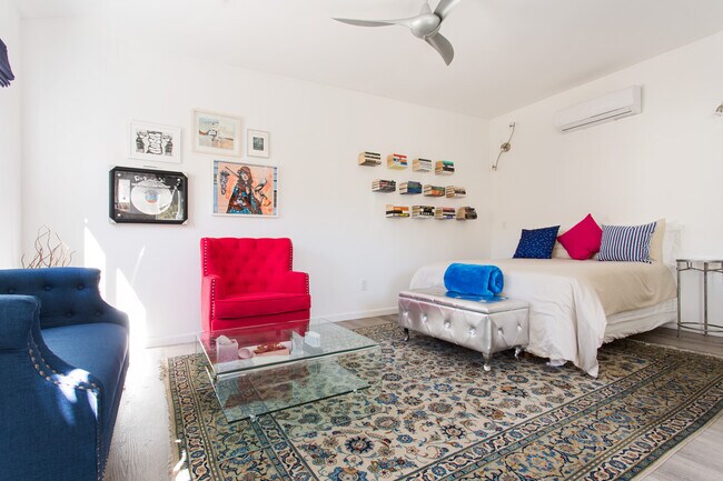 Foto del edificio - 3309 1/2 London St