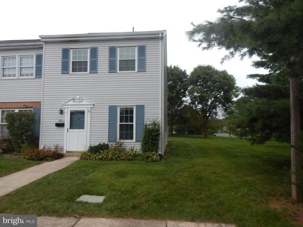 Primary Photo - 801 Stony Creek Ct