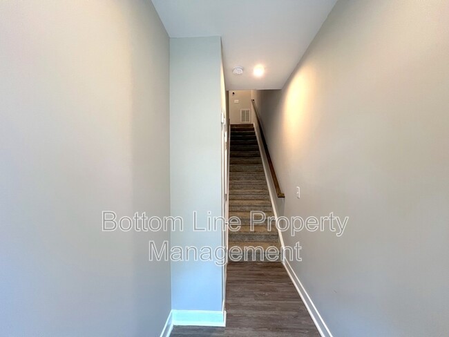 Building Photo - 528 Billingsley Rd