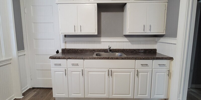 Foto principal - 1297 East Main