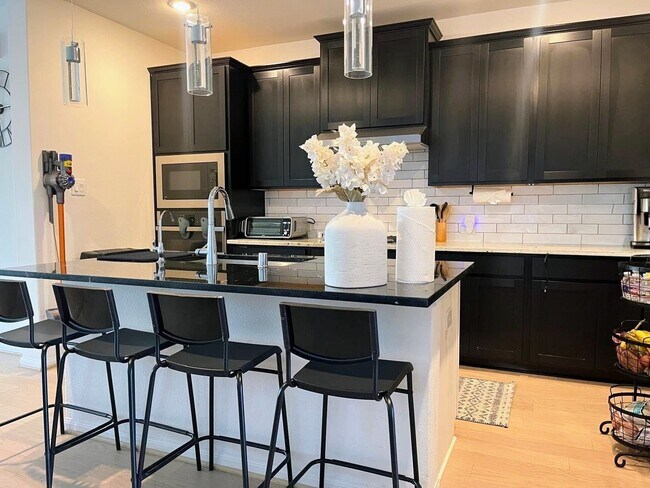 Foto del edificio - 10526 Wagner St