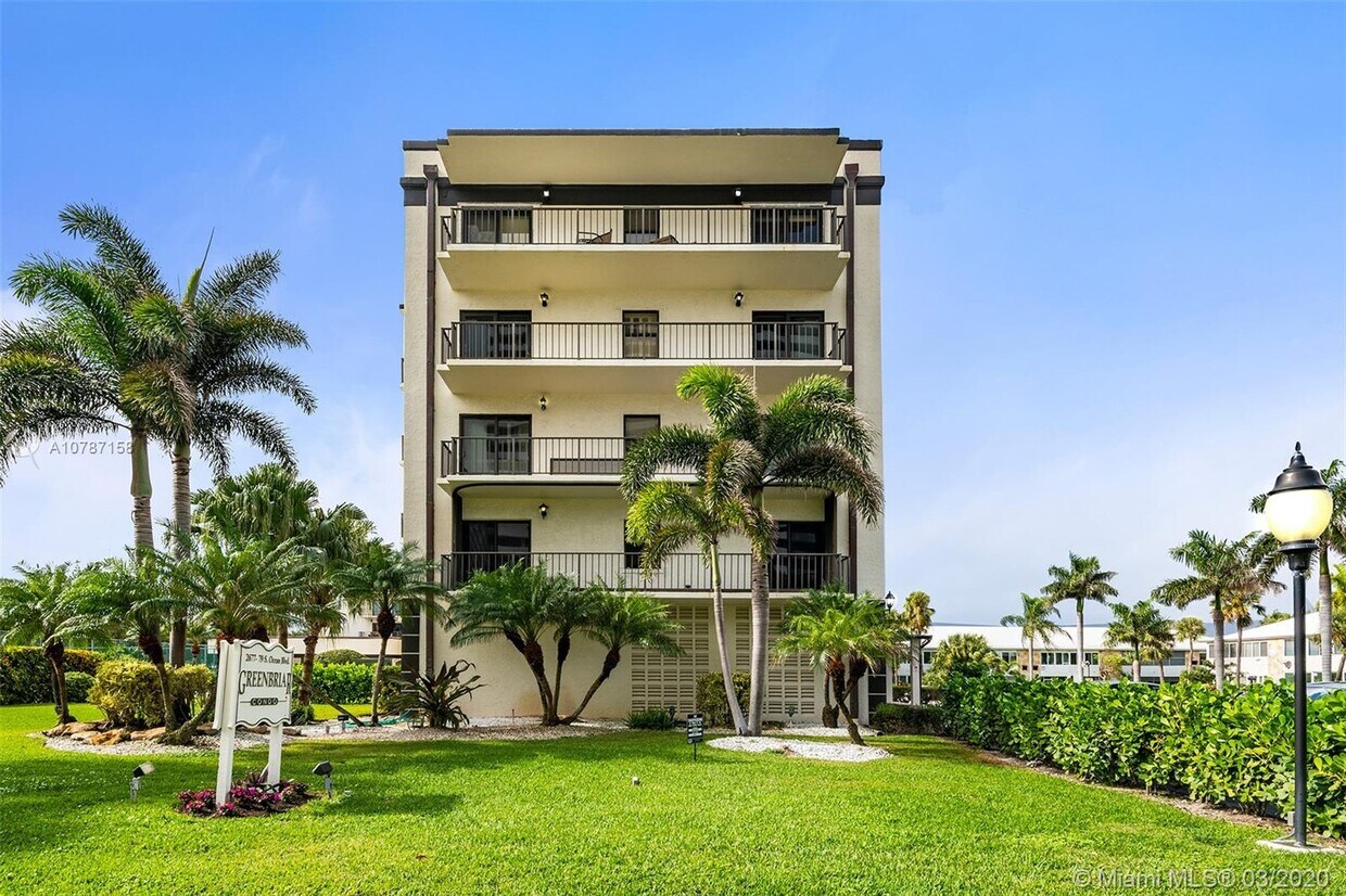 Primary Photo - 2677 S Ocean Blvd