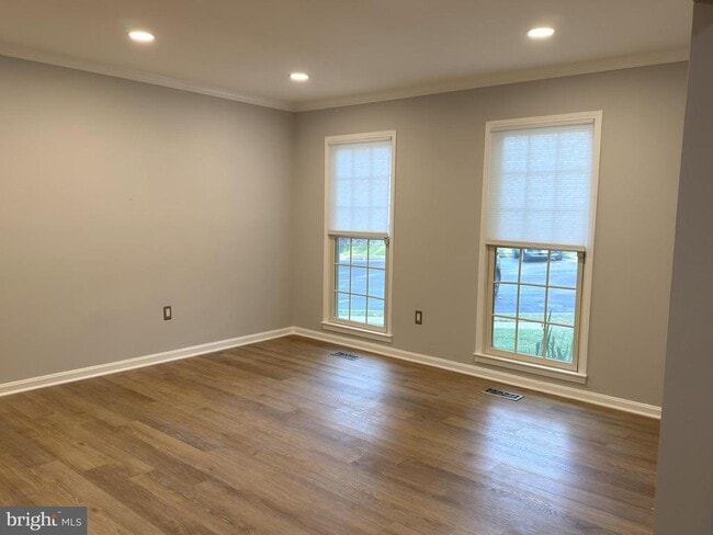 Building Photo - 3945 Wilcoxson Dr