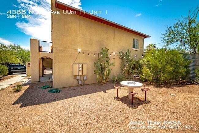 Building Photo - Pre-leasing for Aug 1 3 bed 2 bath