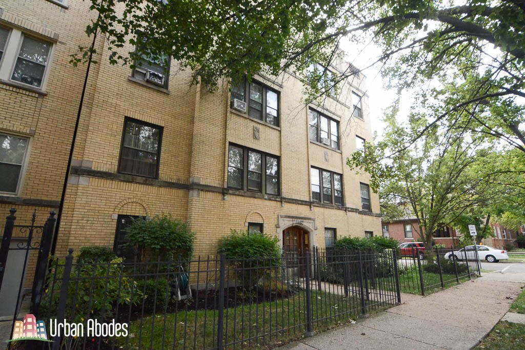 Primary Photo - 4301 N FRANCISCO Ave