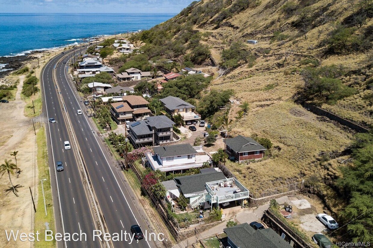 2 br, 1 bath House 871320B Mauka House Rental in Waianae, HI