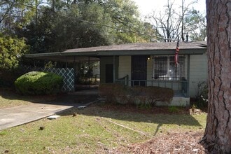 Building Photo - 1819 Mayhew St