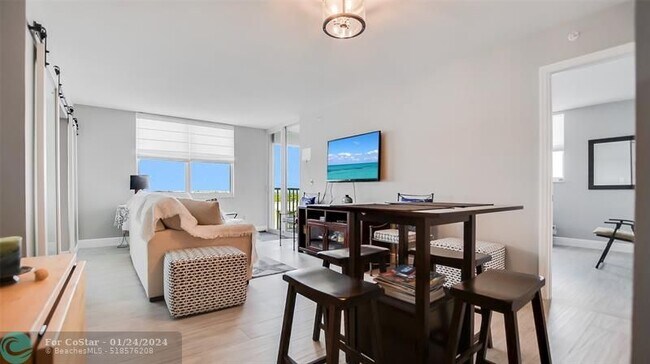 Foto del edificio - 1505 N Riverside Dr