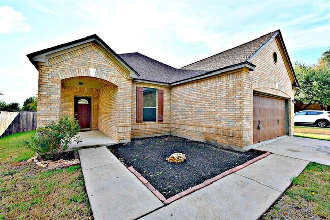Foto del edificio - 317 Settlers Home Dr