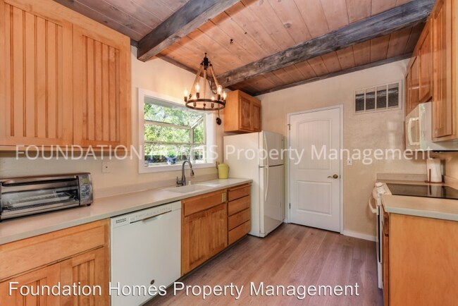 Building Photo - 3 br, 2 bath House - 182 CANYON ROAD