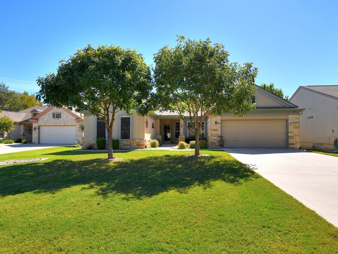 Foto principal - 107 Armstrong Drive-Unfurnished Sun City R...