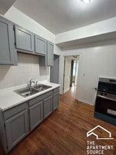 Building Photo - 4550 N Western Ave