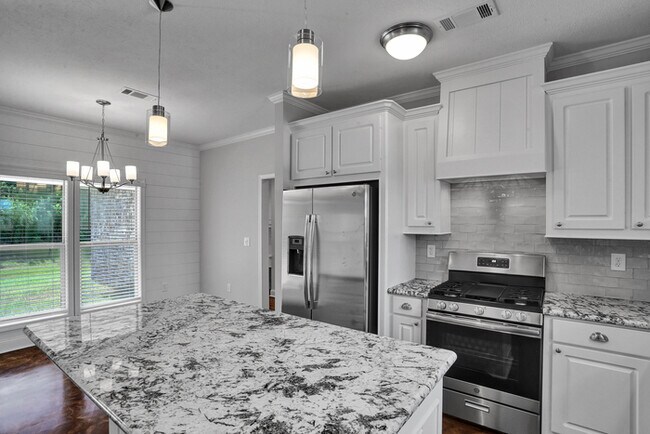 Building Photo - Exquisite 3 Bedroom in Canton