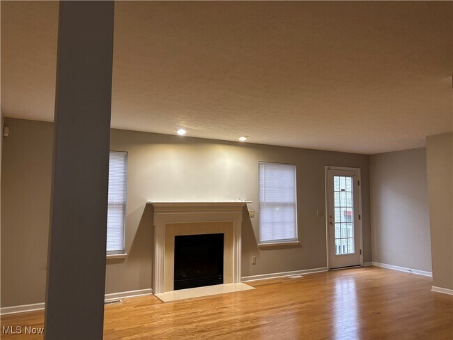 Foto del edificio - 1928 E 86th St