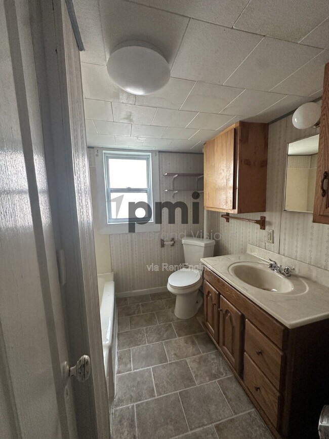 Foto del edificio - 2808 Champaign Ave