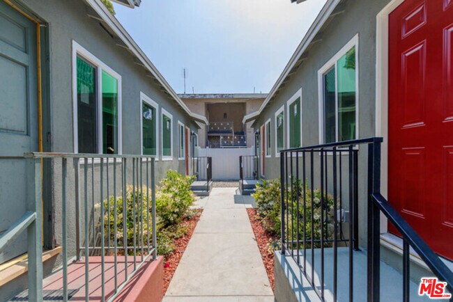 Foto del edificio - 1231 E Harvard St