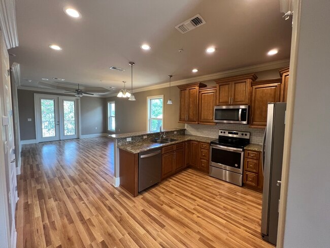 Building Photo - 250 Fairway Villas Cir