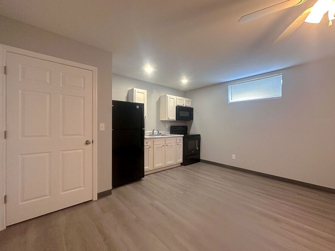 Foto principal - Modern 1-bedroom retreat / Walk to Downtown