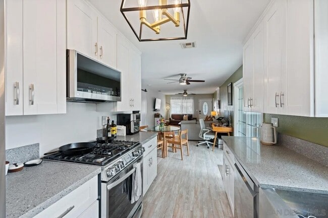 Foto del edificio - 9126 Heatherdale St