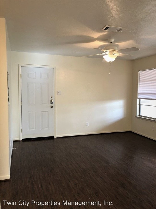 Building Photo - 2610 Pecan Ridge Dr