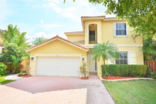 Foto del edificio - 4534 NW 94th Pl