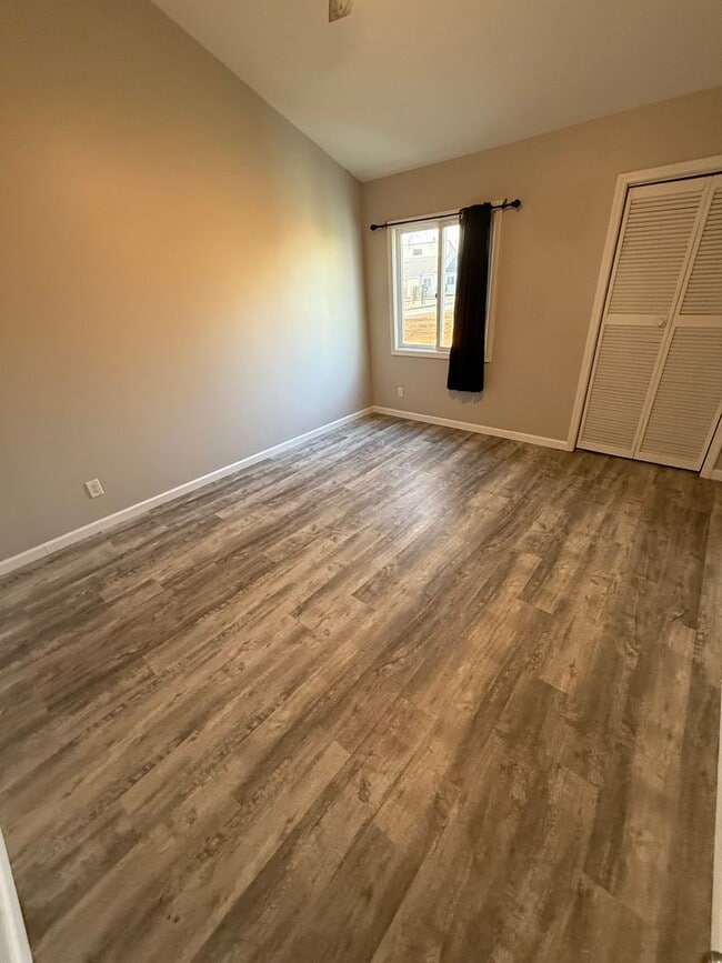 Foto del edificio - Lakefront Living at Fairfield Plantation