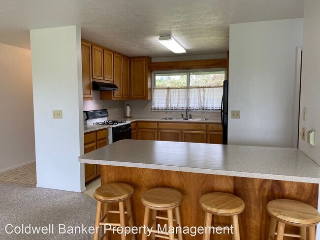 Building Photo - 3 br, 2.5 bath House - 15-1521 26th Ave