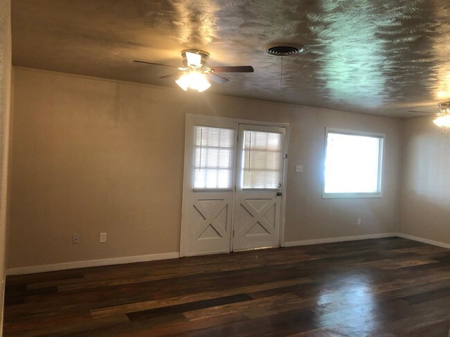 Building Photo - 2815 43rd St