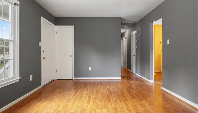 Building Photo - 4317 Laurel Oak Rd