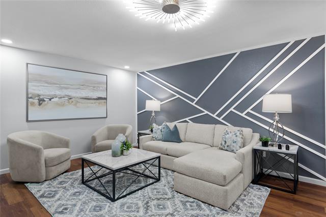 Foto del edificio - 212 Creek Cove Dr