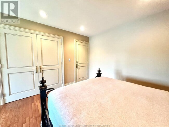 Building Photo - 944 Lake Trail Dr