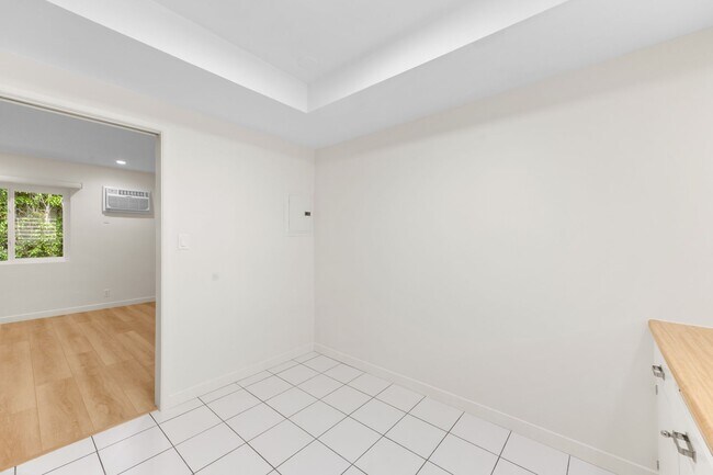 Foto del edificio - 4345 Ventura Canyon Ave