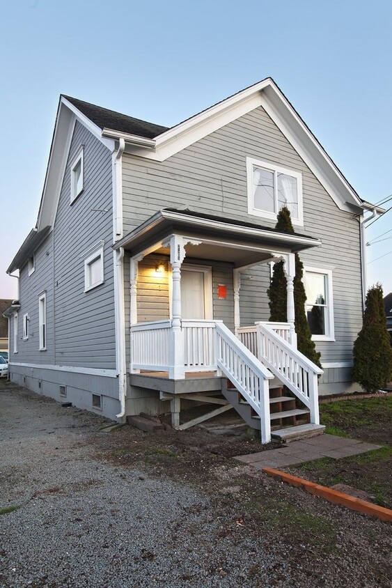 27201 102nd Ave NW, Stanwood, WA 98292 Townhome Rentals in Stanwood