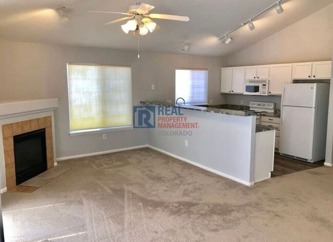 Foto del edificio - 3251 E 103rd Pl