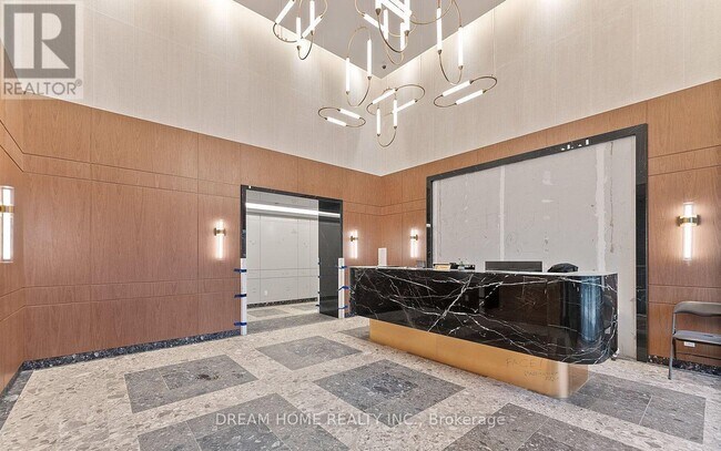Photo du bâtiment - 6-1016 Greenbriar Rd