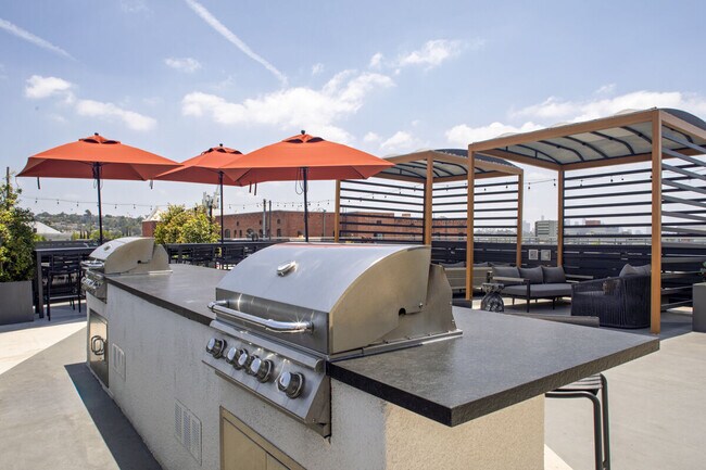 Apartamentos Broadstone Los Feliz — foto de la comunidad - Broadstone Los Feliz