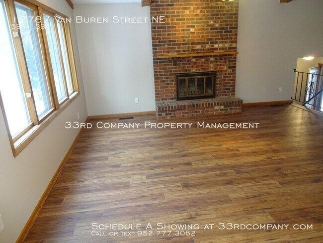 Building Photo - Stunning Updated 5 Bedroom Home in Blaine!