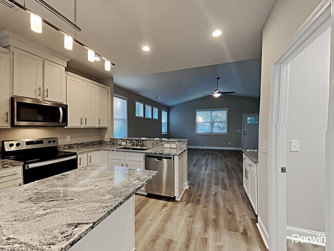 Foto del edificio - 504 Lakewood Avenue, Charlotte, NC 28208