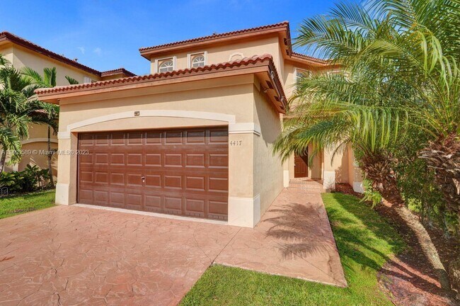 Foto del edificio - 4417 NW 113th Pl