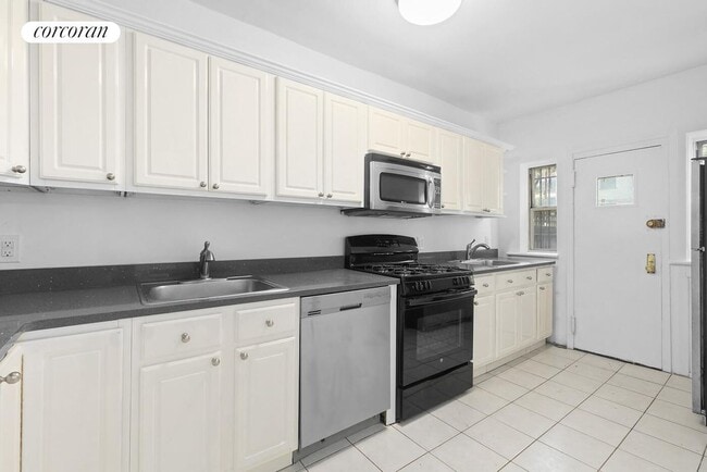 Building Photo - 1058 Sterling Pl