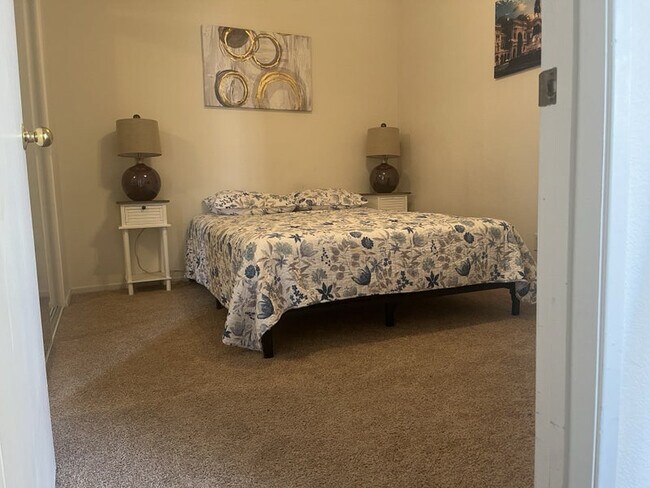 Foto del edificio - 7811 Oak Point