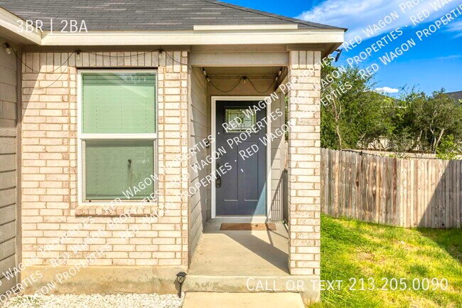 Foto del edificio - 15521 Selene View